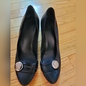 Gucci Black Leather Shoes